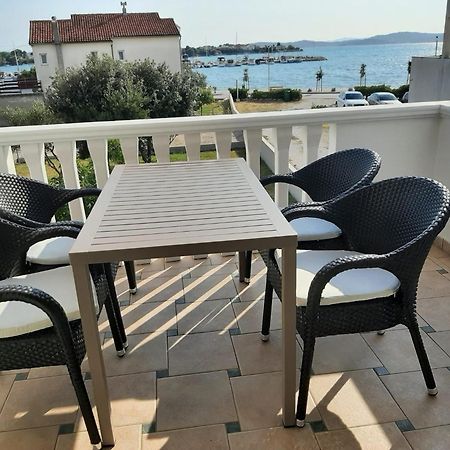 Apartmani Labud Sukošan エクステリア 写真