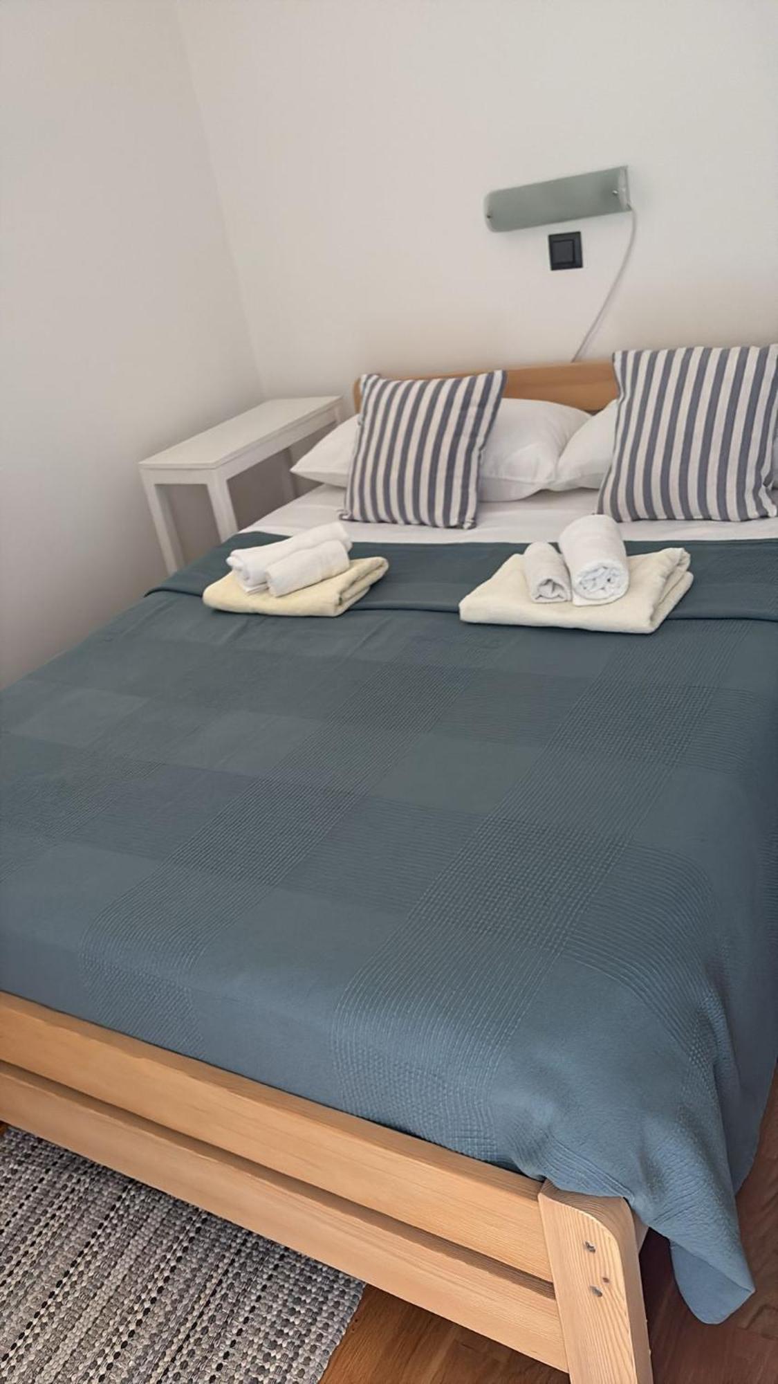 Apartmani Labud Sukošan エクステリア 写真