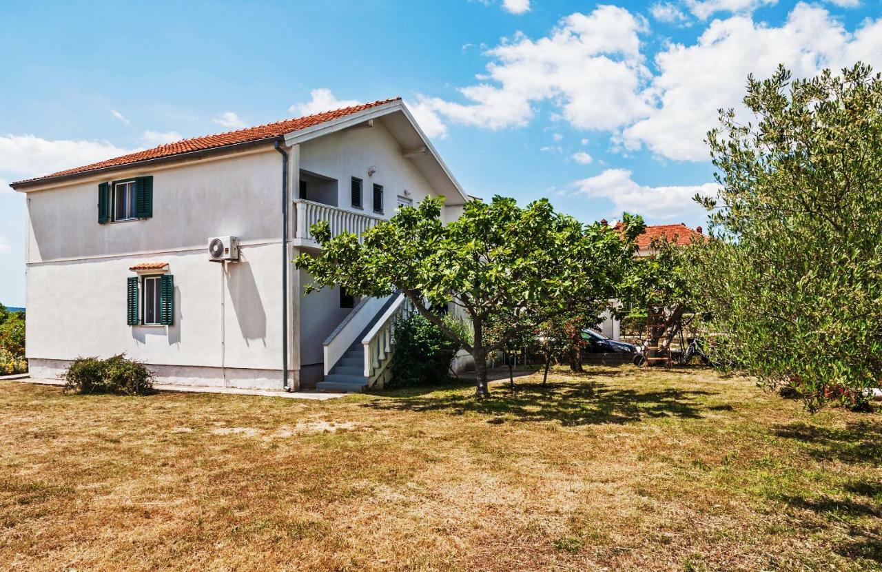 Apartmani Labud Sukošan エクステリア 写真