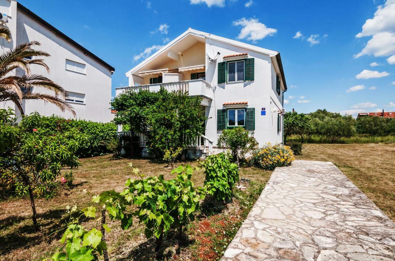 Apartmani Labud Sukošan エクステリア 写真