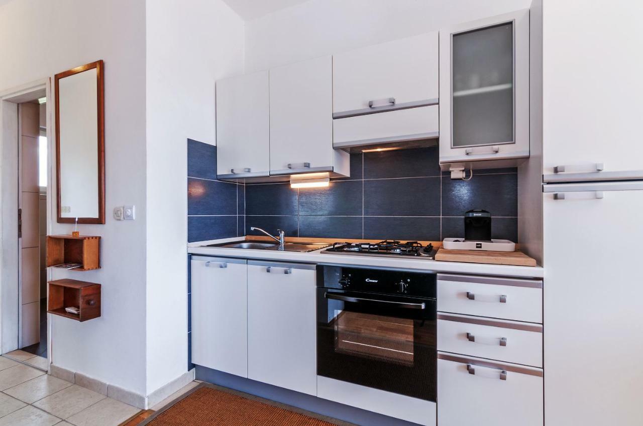 Apartmani Labud Sukošan エクステリア 写真