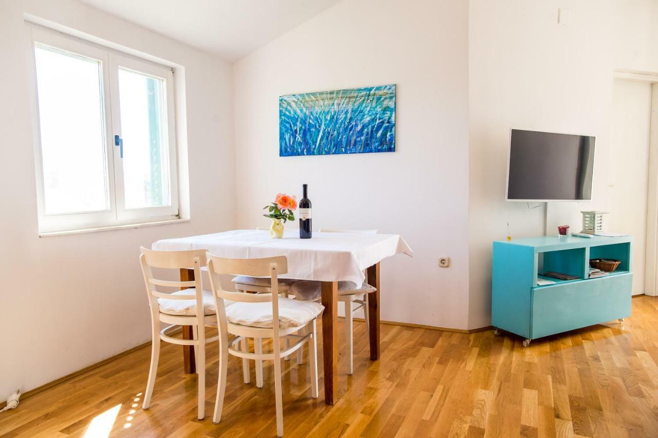 Apartmani Labud Sukošan エクステリア 写真